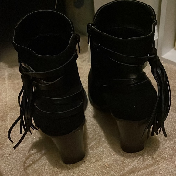 Black Wet Seal booties size 8.5 - Picture 2 of 5